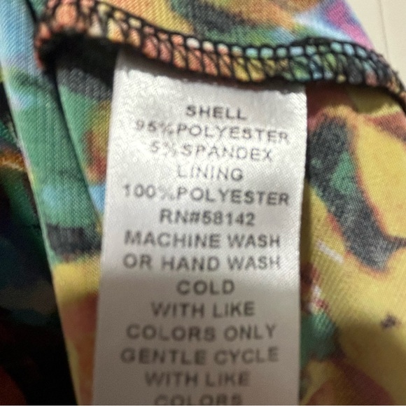 London Times size 4 sleeveless multicolor floral midi dress. Very flattering - Picture 8 of 8